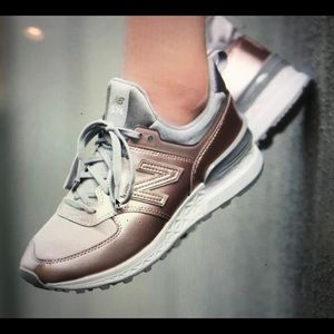 New Balance Sneakers